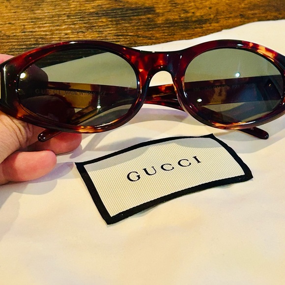 Gucci Vintage Authentic Tortoise sunglasses - Picture 4 of 7